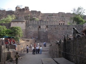 Naulkha_gate,ranthambor_fort