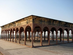 Pillars at the roof of Bharatpur Fort